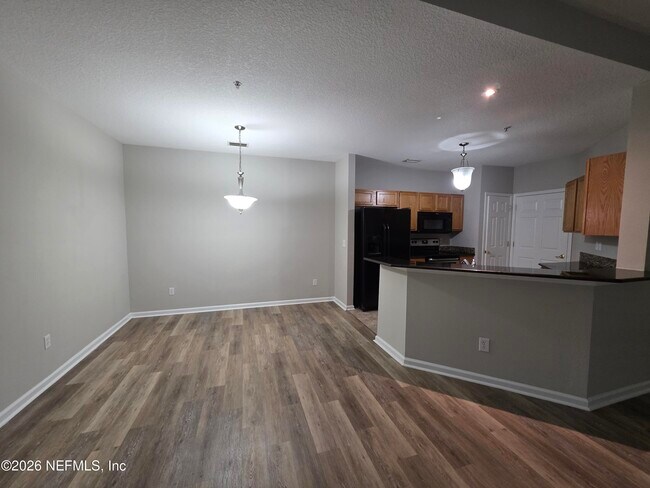 Foto del edificio - 785 Oakleaf Plantation Pkwy