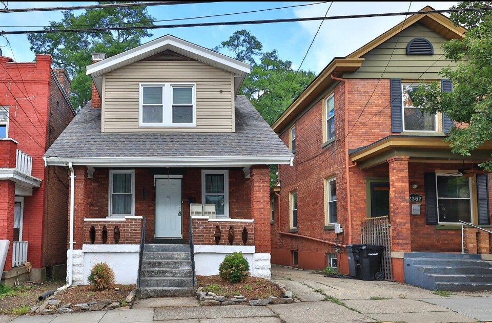2355 Chickasaw St, Cincinnati, OH 45219 House Rental in Cincinnati