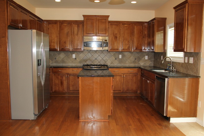 Building Photo - 109 Holly Glen Ct