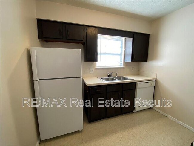 Foto del edificio - 1810 W Twin Springs St