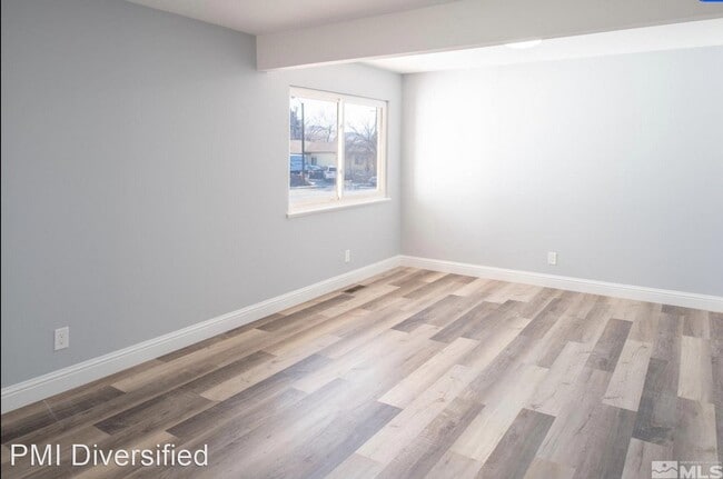 Building Photo - 3 br, 2 bath House - 180 Eric Avenue