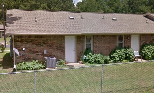 Building Photo - 101 Bogle Rd