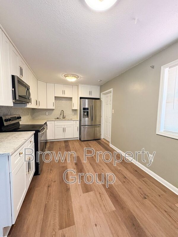 Foto del edificio - 707 Odell Rd