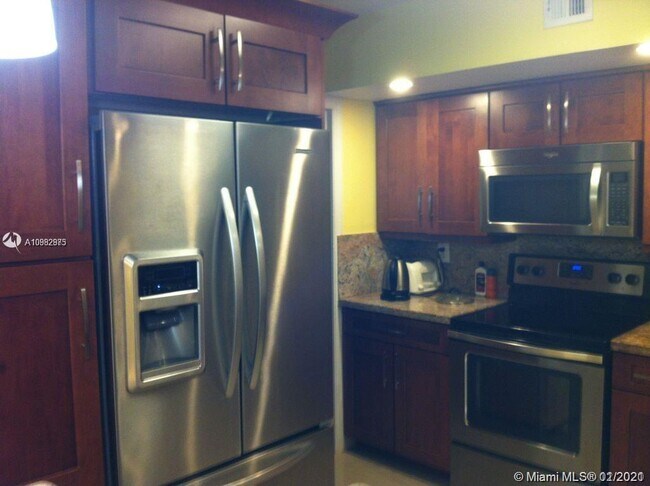 Foto del edificio - 4866 Sheridan St