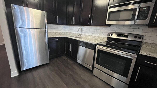 Building Photo - 323 E Wacker Dr
