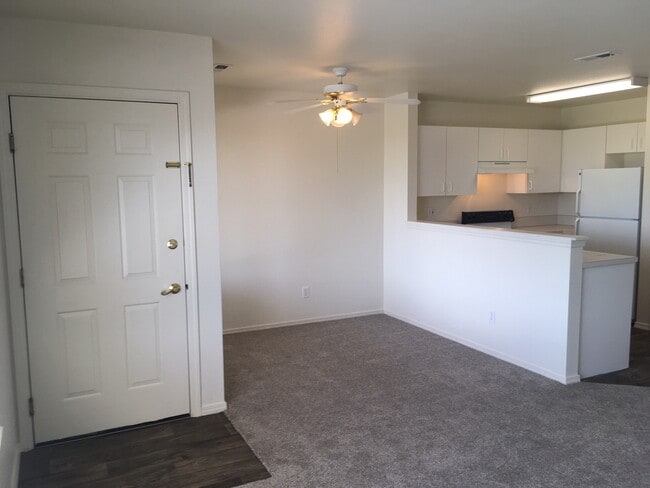 Dining Room - 2709 Wildwood Cir