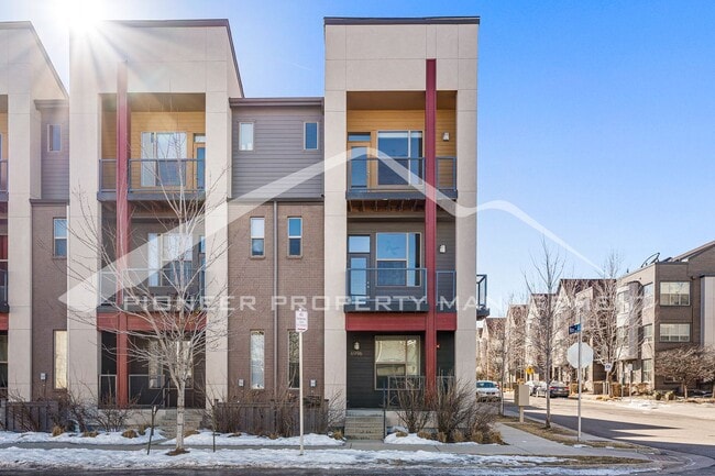 Building Photo - 6996 W Alaska Dr