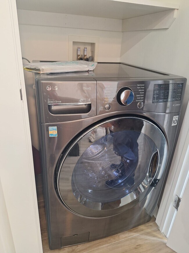 Washer and dryer - 7065 Queens Blvd