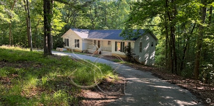 Building Photo - 2040 Crabapple Hollow Rd