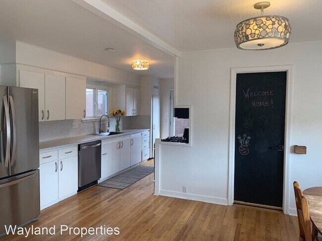 Building Photo - 2 br, 1 bath House - 465 Harcourt Avenue