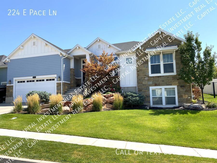 Foto principal - 224 E Pace Ln