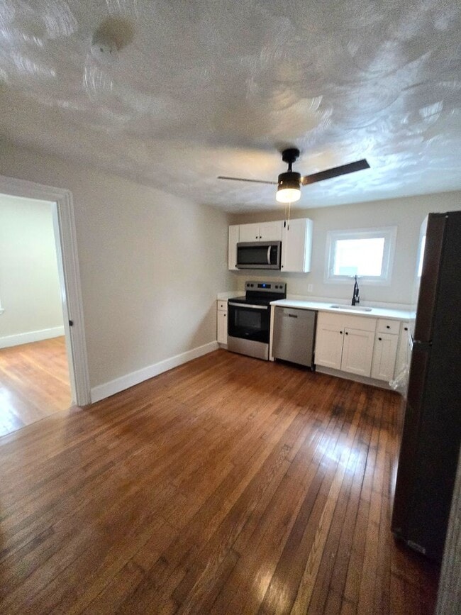 Building Photo - 89 Armistice Blvd