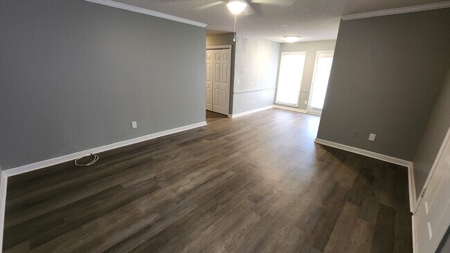 Foto del edificio - 1509 Barrington Rd NW