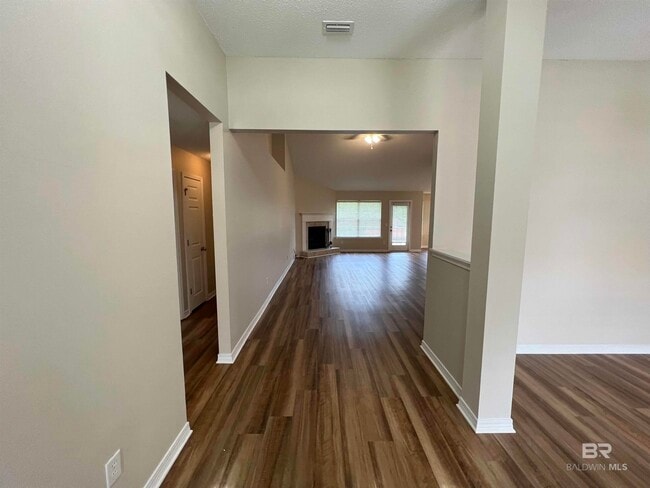 Building Photo - 27733 Bay Branch Dr