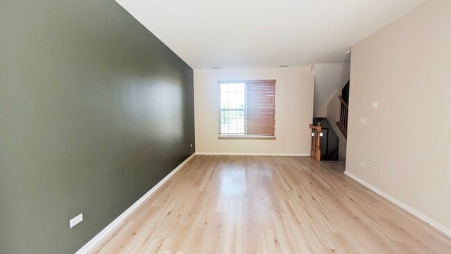 Building Photo - 1766 Fieldstone Dr N