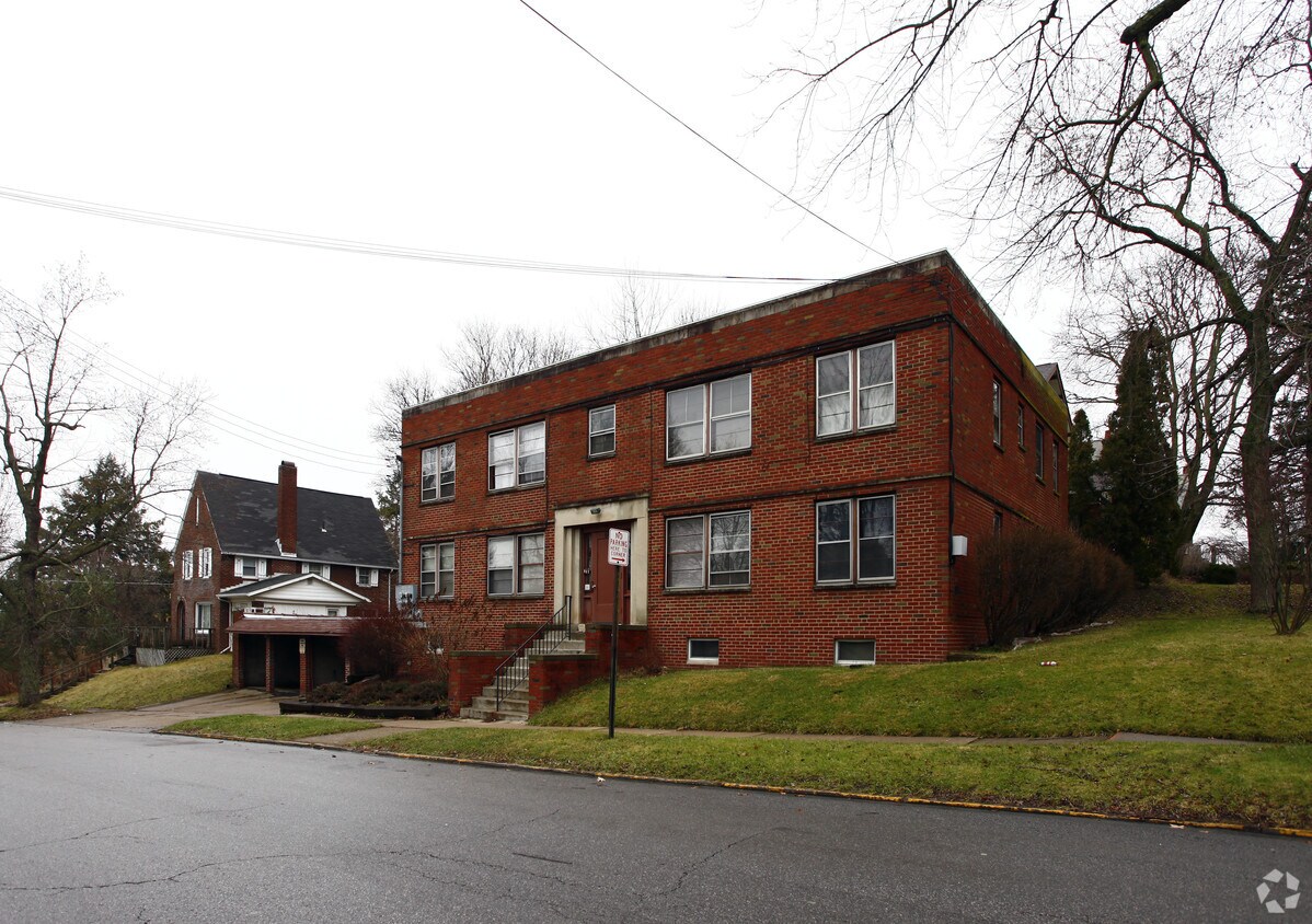 Primary Photo - 66 Penn Ave