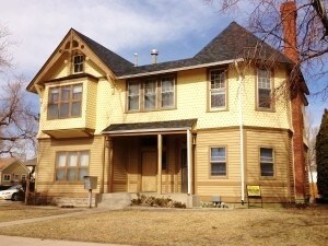 Primary Photo - 400 E 17th St