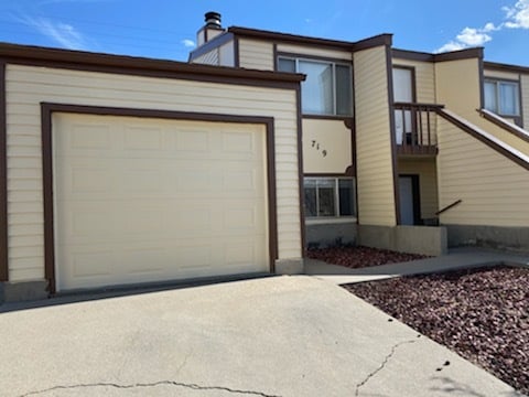 Building Photo - 719 Miller Ct