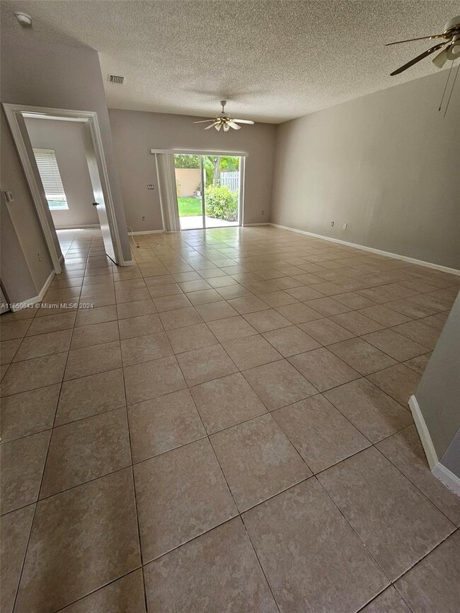 Building Photo - 1275 SW 48th Terrace