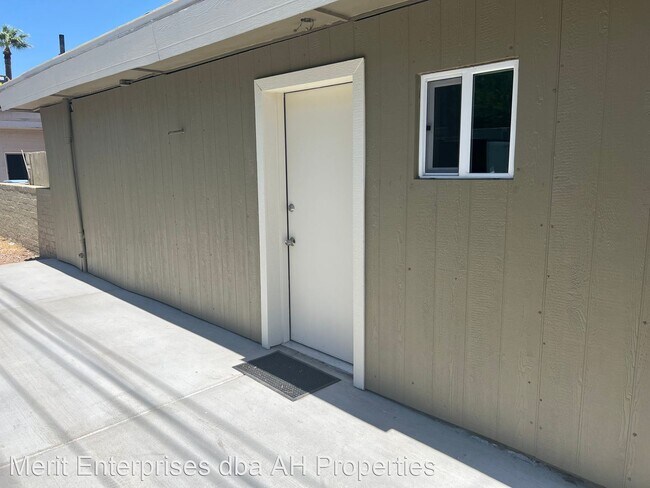 Foto del edificio - 1 br, 1 bath House - 301 E VERDE LN 1/2
