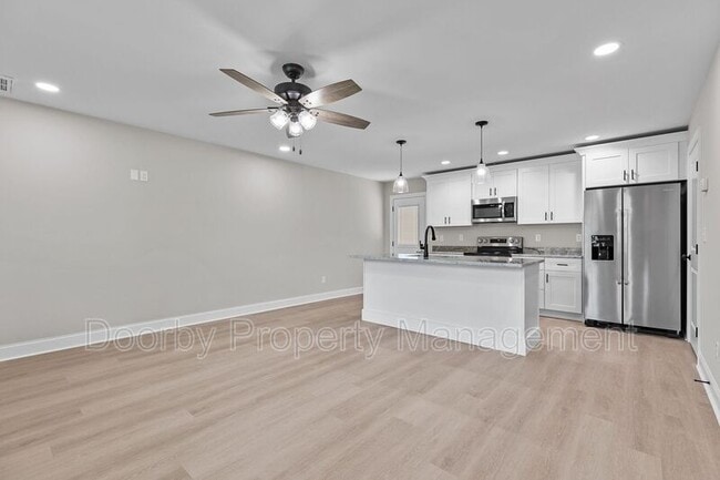 Foto del edificio - 36 Alden Ln