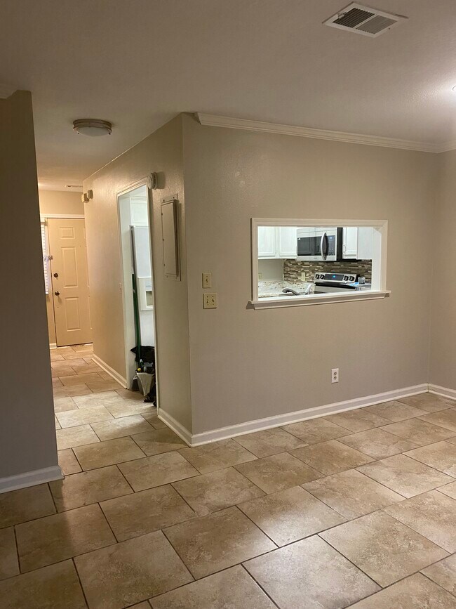 Living Room - 10126 Vixen Pl