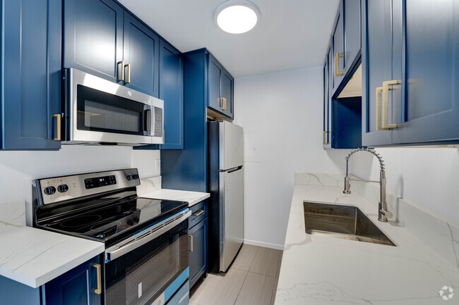 1BR ,1BA - 701SF - The Orly on Orange