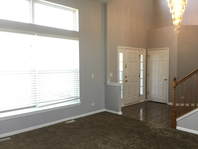 Building Photo - 6605 Bridle Path Drive