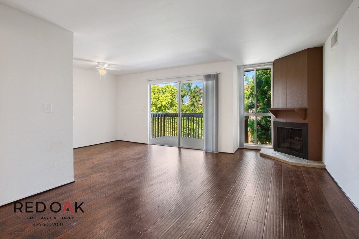 Primary Photo - 215 S Madison Ave