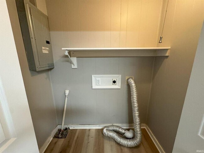Foto del edificio - Northside Muncie 3-bedroom, 1-bath house $995