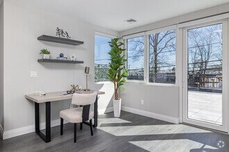 Interior Photo - The Royal Blue