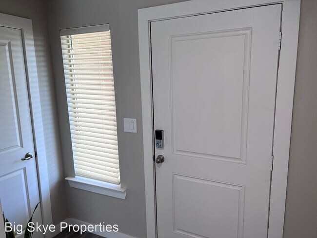 Building Photo - 3 br, 2 bath House - 4614 126th Street