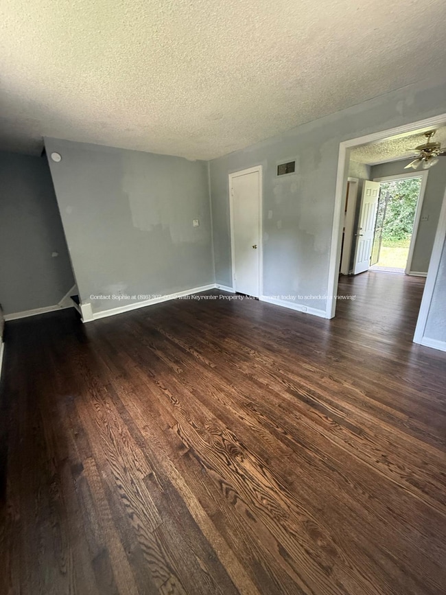 Building Photo - 2 bed 1 bath