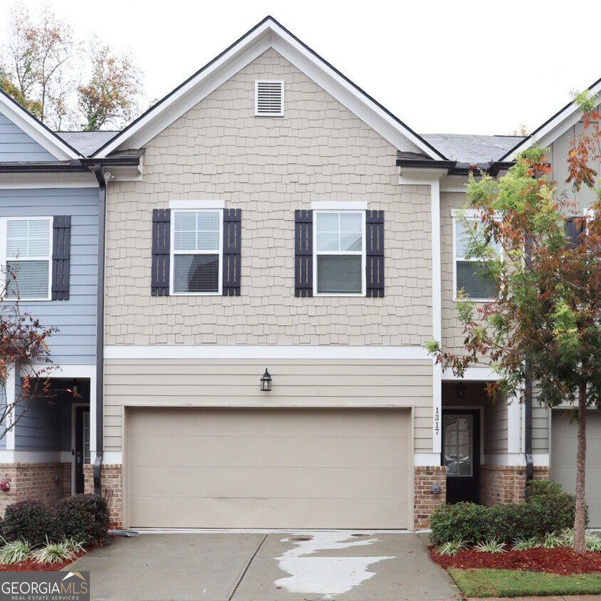 Primary Photo - 1317 Heights Park Dr