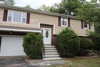 Building Photo - 42 Wheatland St
