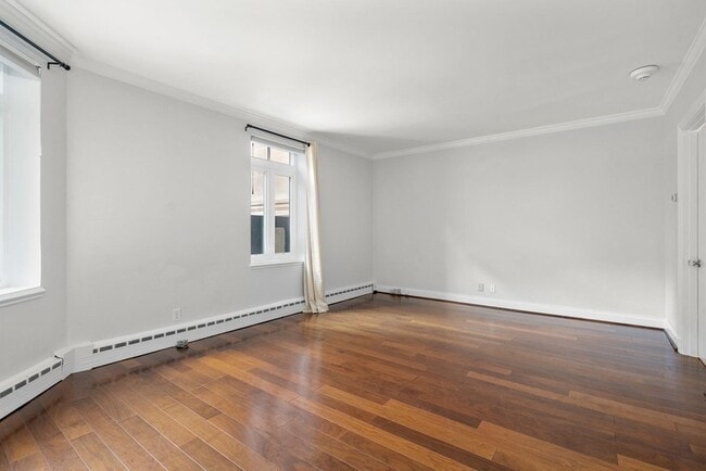 Building Photo - 275 Beacon St