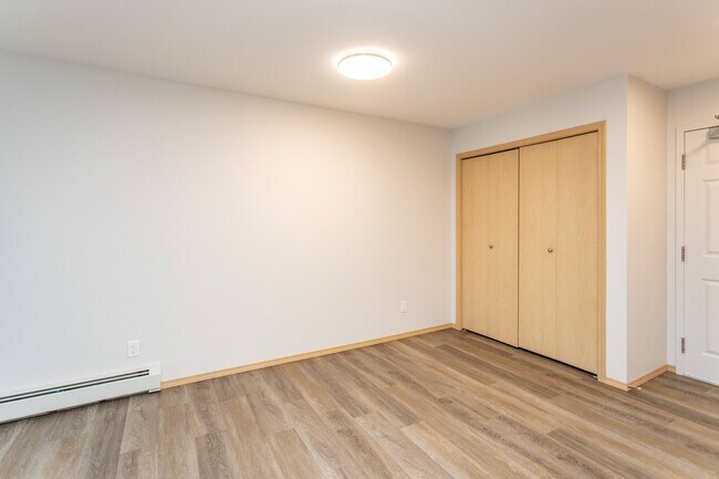 Photo du bâtiment - Lonsdale Court