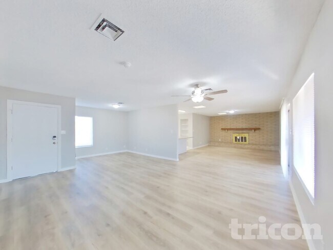 Foto del edificio - 823 W Juanita Cir