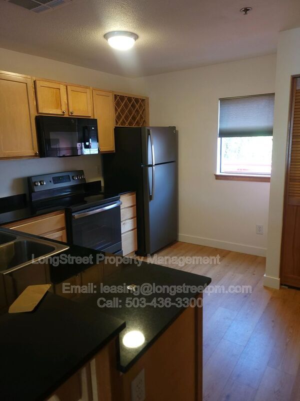 Foto del edificio - 930 NW Naito Pkwy