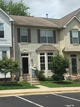 Building Photo - 1528 Long Dr Ct
