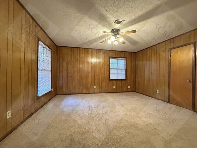 Building Photo - Clean 2 bedroom, 1 Bath Cayce Home