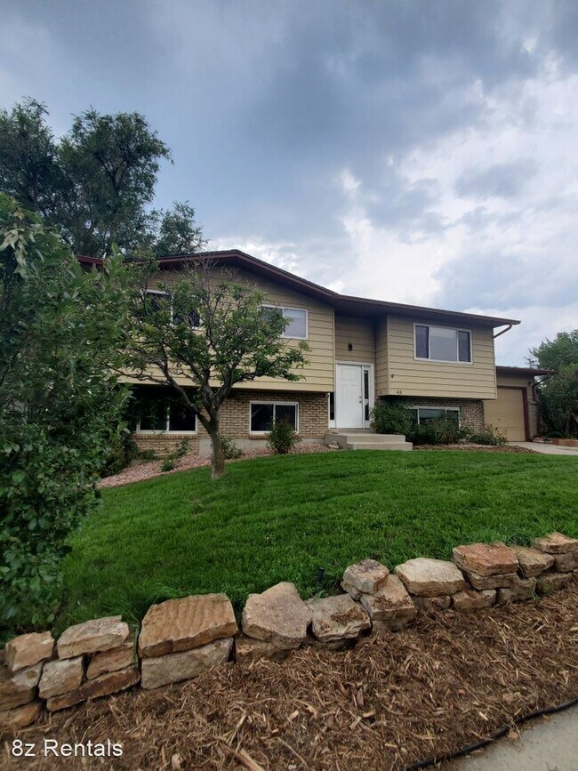 Building Photo - 4 br, 2 bath House - 1643 Mount Evans Dr