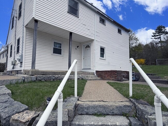 Building Photo - 79 N Main St