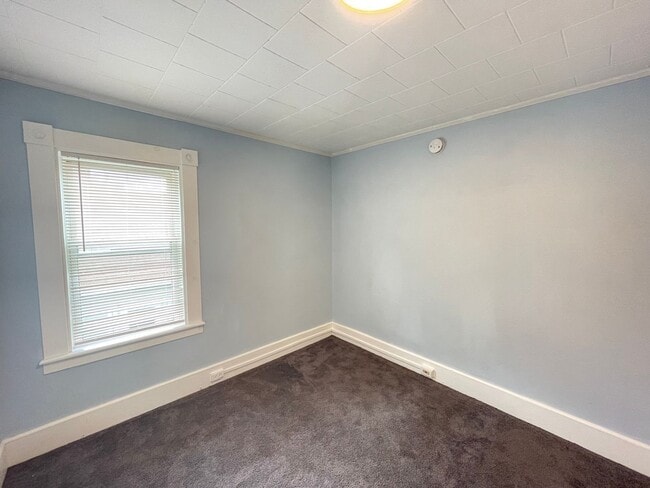 Foto del edificio - 139 W Hollis St