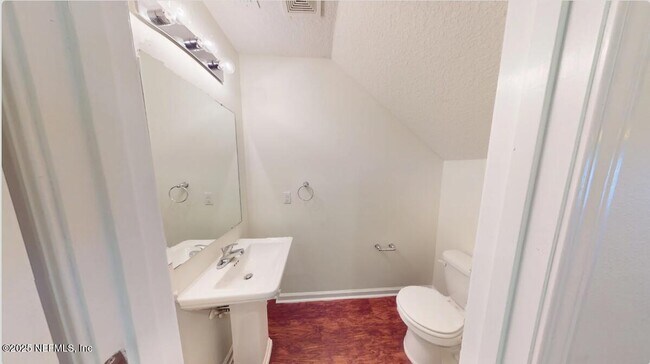 Foto del edificio - 7126 Timmerman Ln