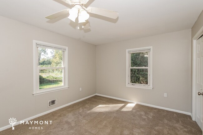 Foto del edificio - 3416 Truman St