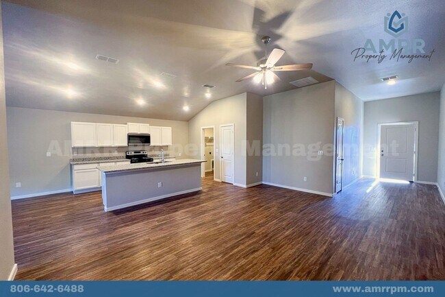 Foto del edificio - New 3 Bedroom In North West Lubbock!