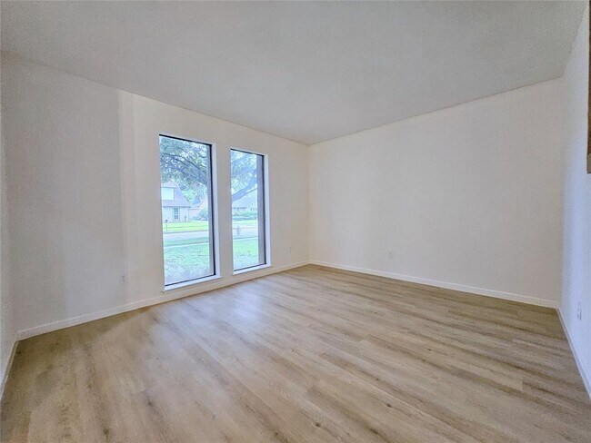 Building Photo - 2923 S Blue Meadow Cir