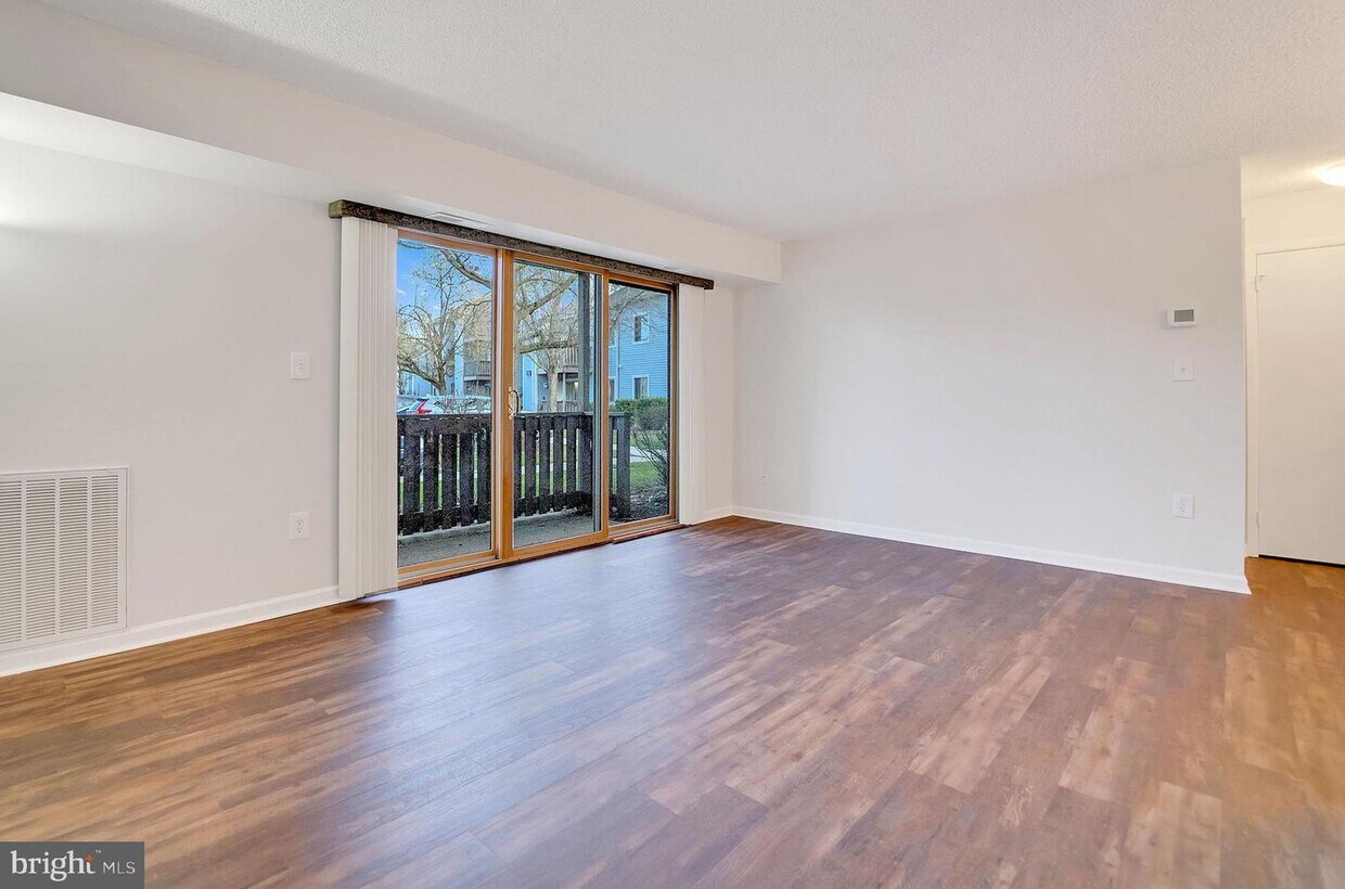 1109 Aspen Dr, Princeton Meadows, NJ 08536 Room for Rent in Princeton