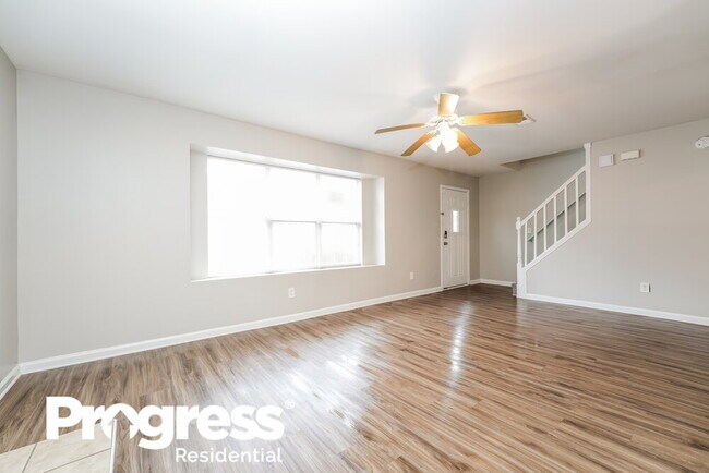 Building Photo - 2855 Robinson Wood Dr